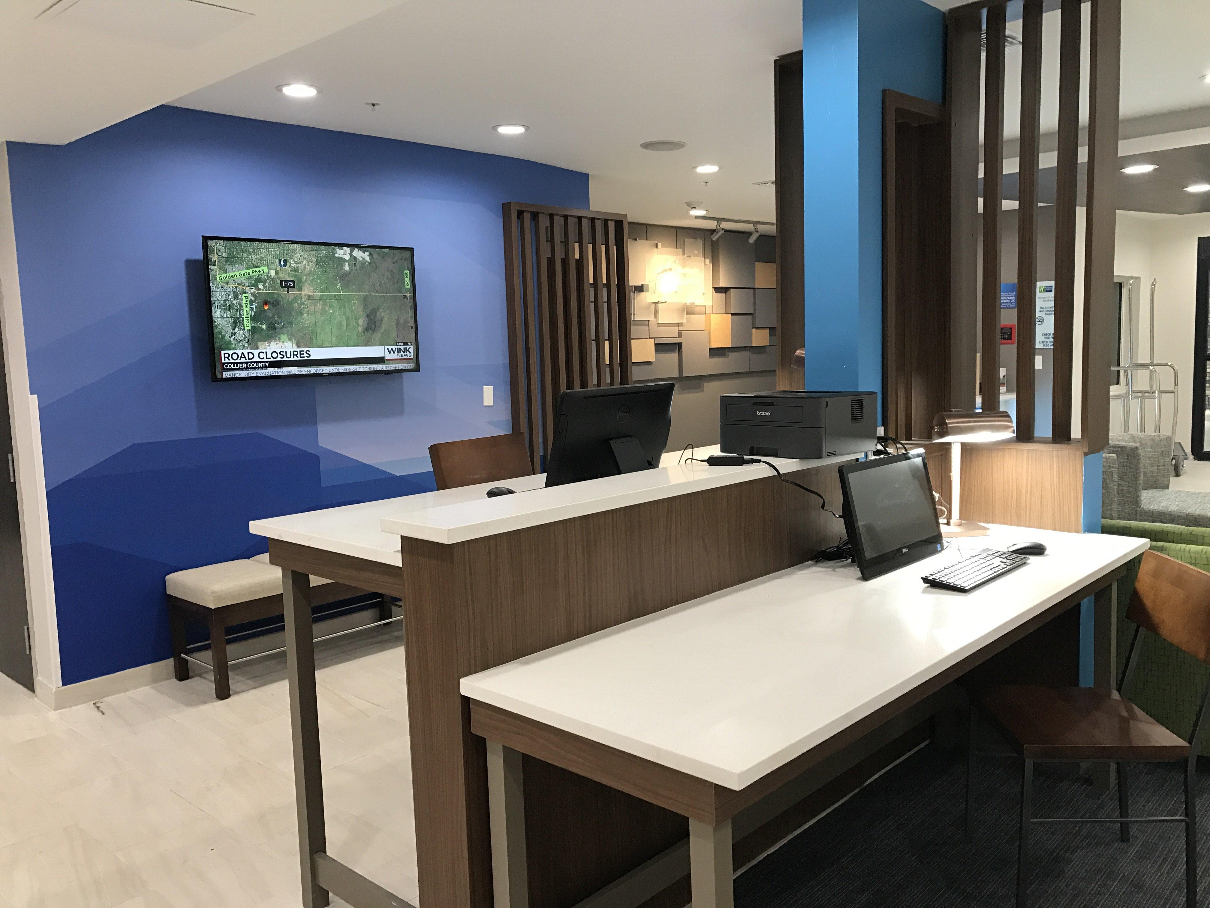 Holiday Inn Express - Naples South - I-75 By Ihg Exterior foto
